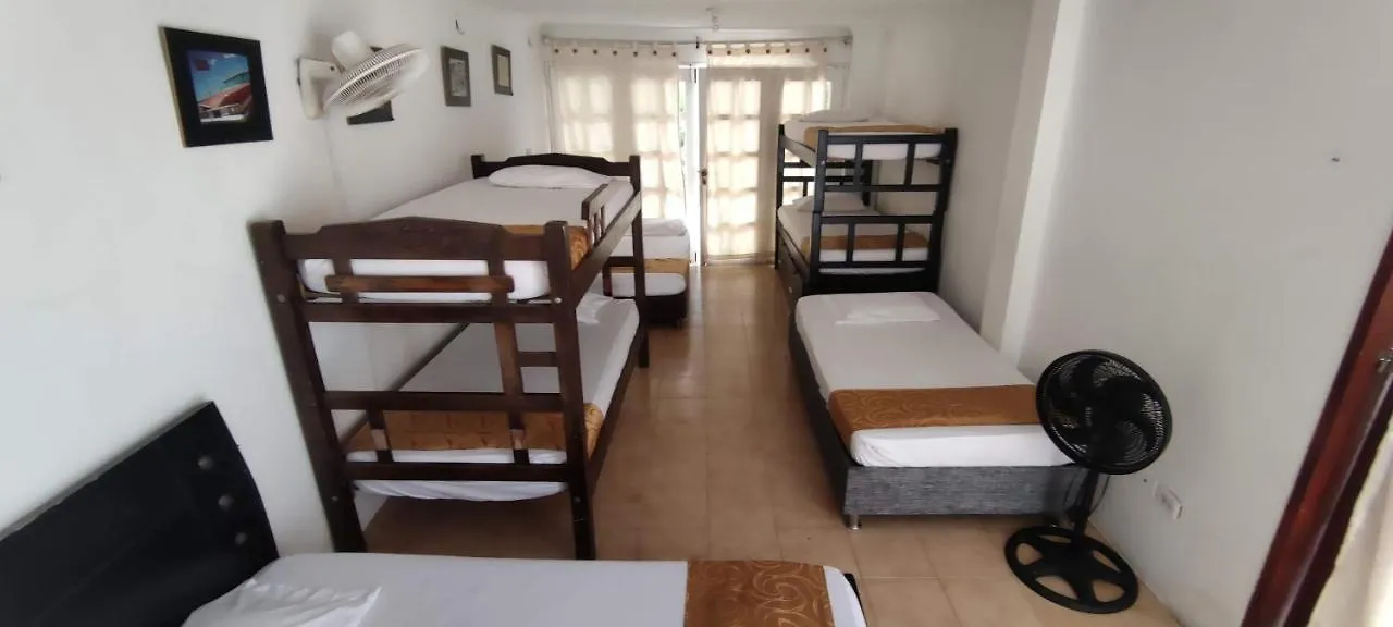 Pensión Cabaña Salguero Santa Marta  Colombia